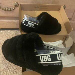 UGG Black Fluff Slide fur Size 9 New Sandal shoes women strap